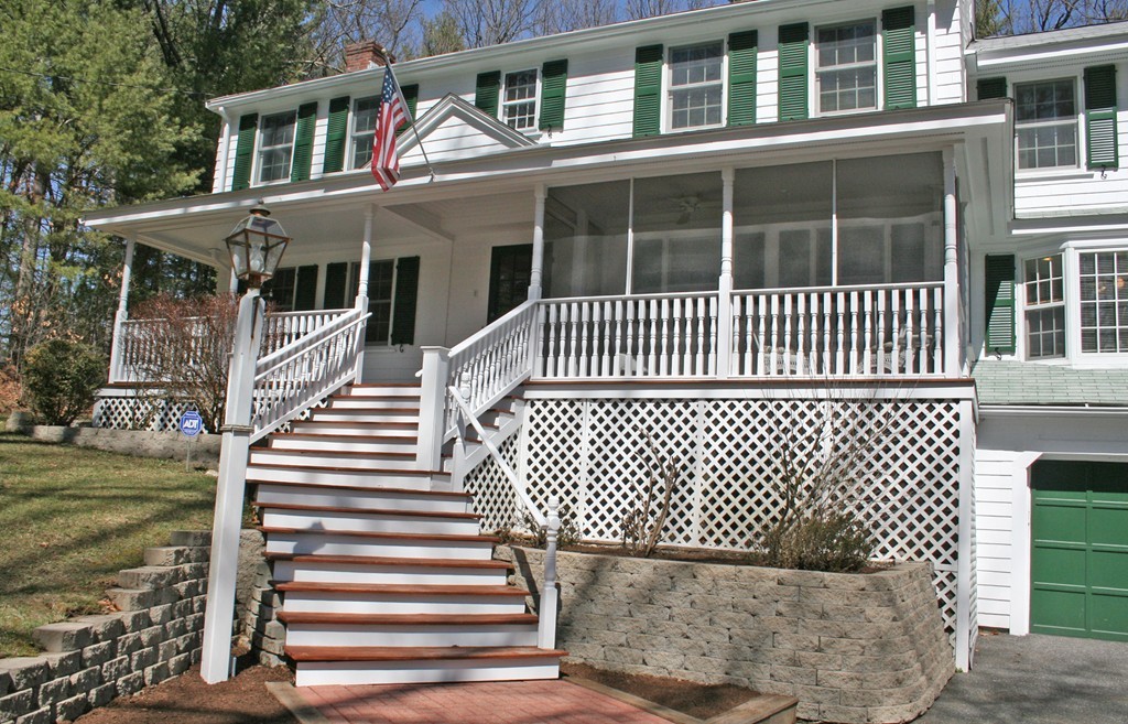 142 Newbridge Road Sudbury, MA 01776 - Photo 2 of 28