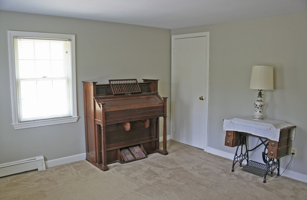 142 Newbridge Road Sudbury, MA 01776 - Photo 21 of 28