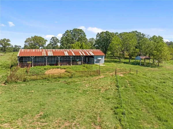 $9,562,000 | 20886 East B Highway, Sheldon, MO 64784