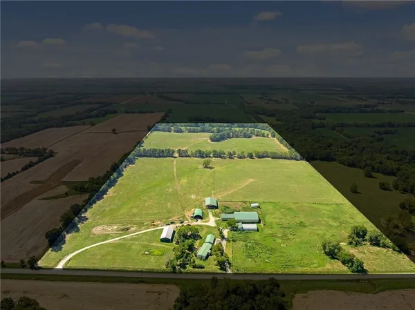 $9,562,000 | 20886 East B Highway, Sheldon, MO 64784