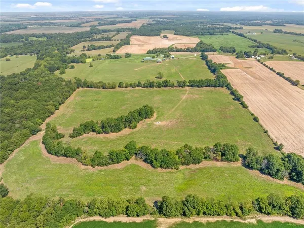 $9,562,000 | 20886 East B Highway, Sheldon, MO 64784