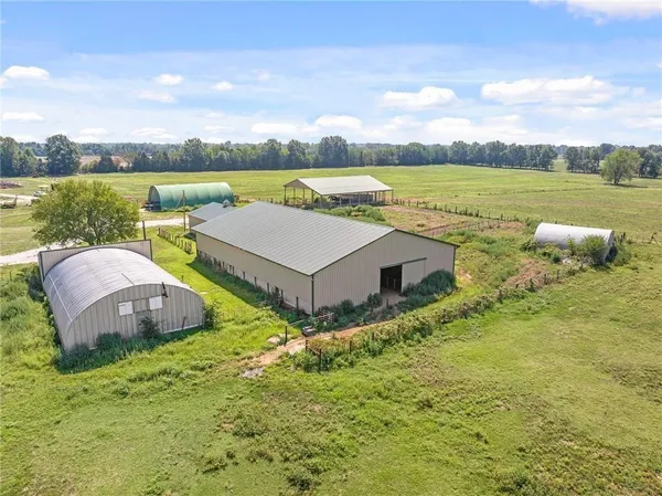 $9,562,000 | 20886 East B Highway, Sheldon, MO 64784