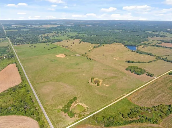$9,562,000 | 20886 East B Highway, Sheldon, MO 64784