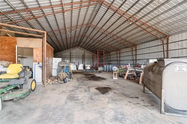 $9,562,000 | 20886 East B Highway, Sheldon, MO 64784