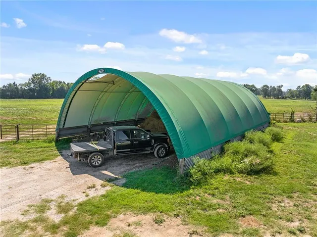 $9,562,000 | 20886 East B Highway, Sheldon, MO 64784