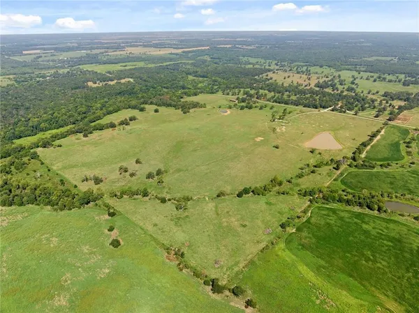 $9,562,000 | 20886 East B Highway, Sheldon, MO 64784