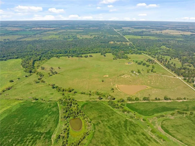 $9,562,000 | 20886 East B Highway, Sheldon, MO 64784