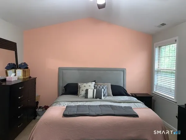 $2,350 | 19 Hawthorne Drive, Unit 188, New London, CT 06320