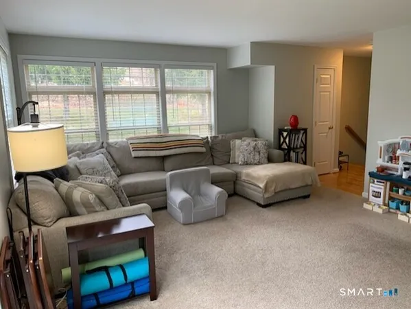 $2,350 | 19 Hawthorne Drive, Unit 188, New London, CT 06320