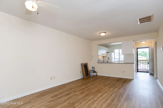 $1,300 | 3621 St Johns Court, Unit B, Wilmington, NC 28403