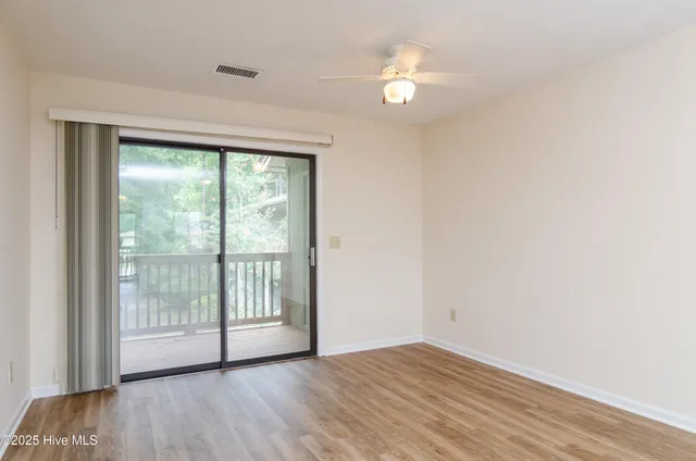 $1,300 | 3621 St Johns Court, Unit B, Wilmington, NC 28403