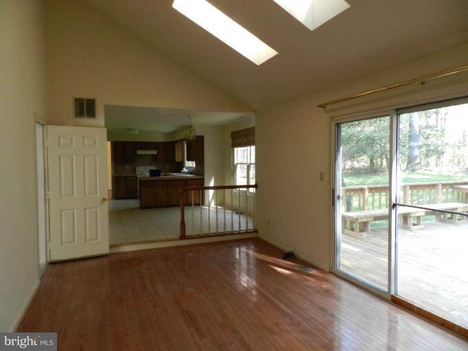 524 Ridgewell Way Silver Spring, MD 20902 - Photo 18 of 20 Family Room