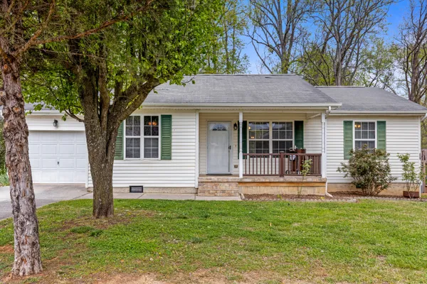 $235,000 | 110 Christopher Drive, Chickamauga, GA 30707