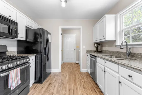 $235,000 | 110 Christopher Drive, Chickamauga, GA 30707