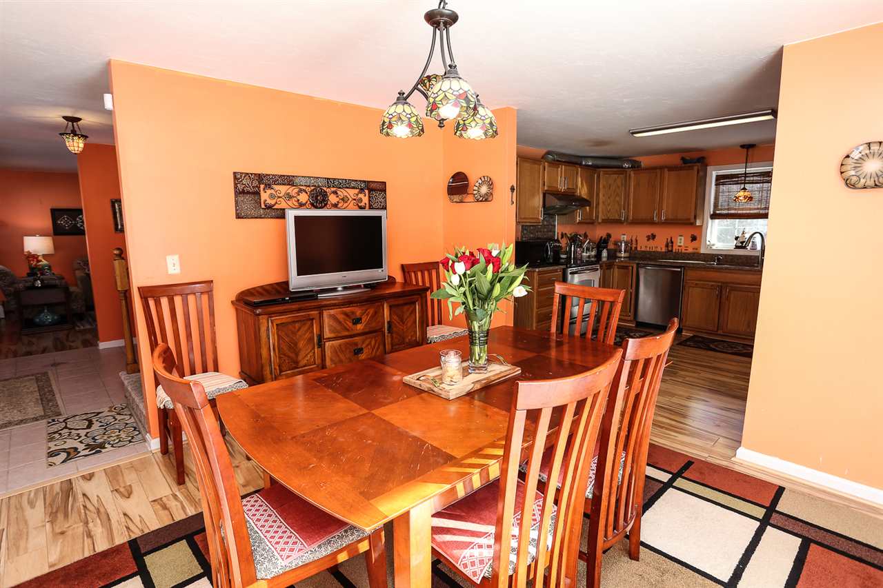 83 Walnut Hill Road Goffstown, NH 03045 - Photo 4 of 19