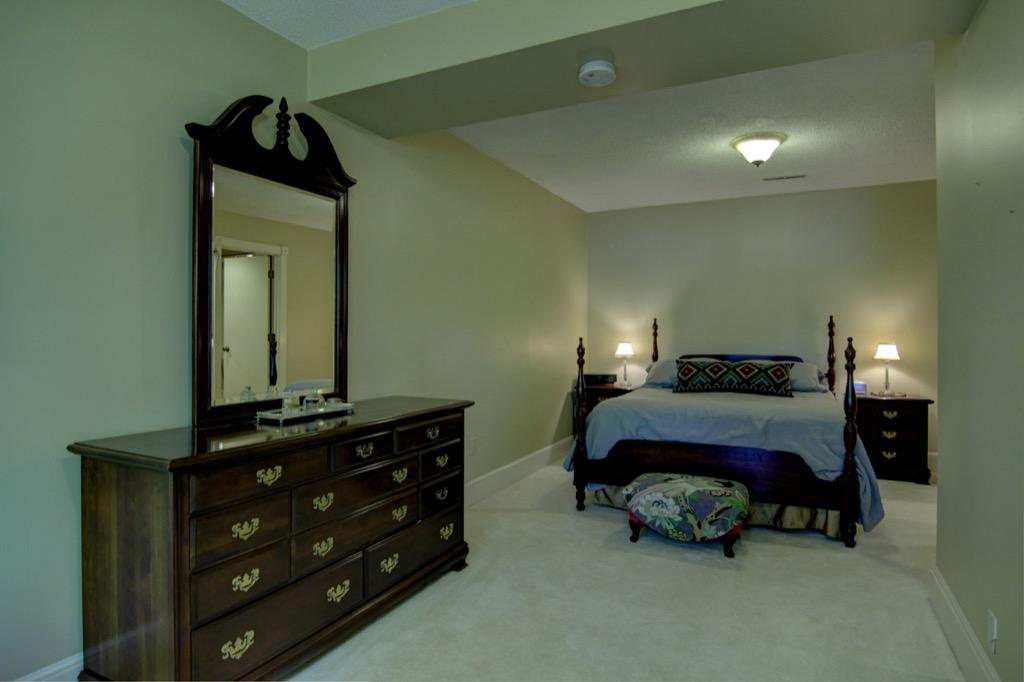 18808 Covington Road Minnetonka, MN 55345 - Photo 12 of 79 Gallery Image 12