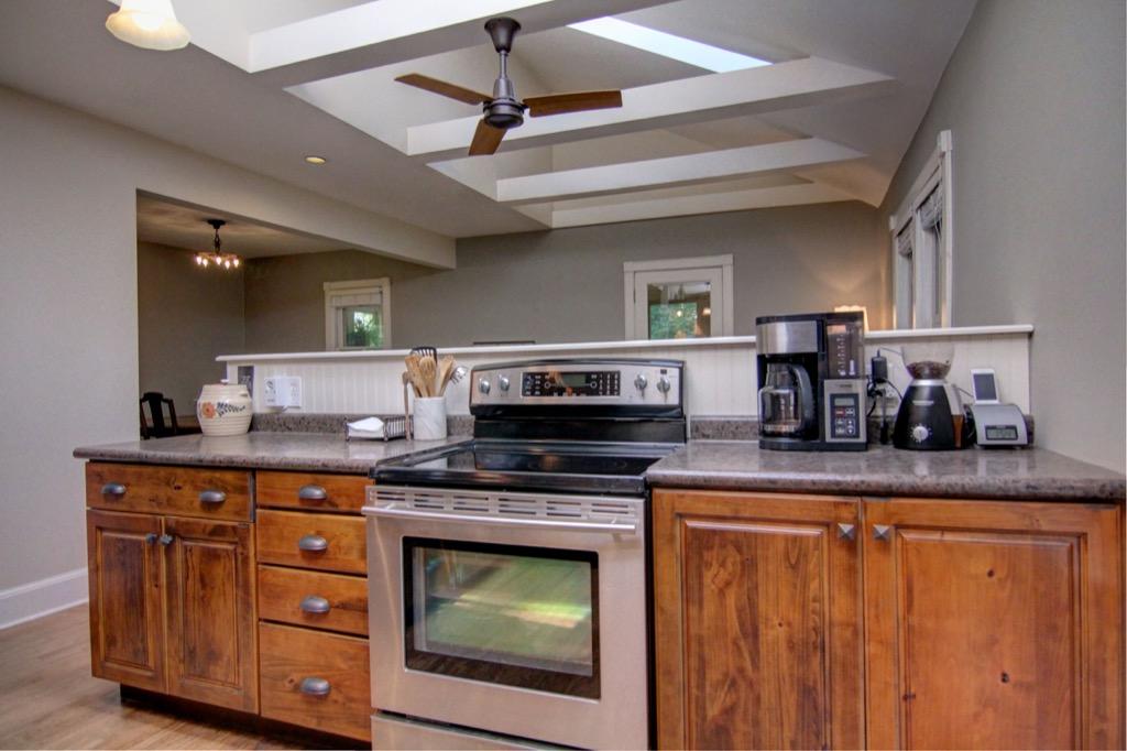 18808 Covington Road Minnetonka, MN 55345 - Photo 7 of 79 Gallery Image 7