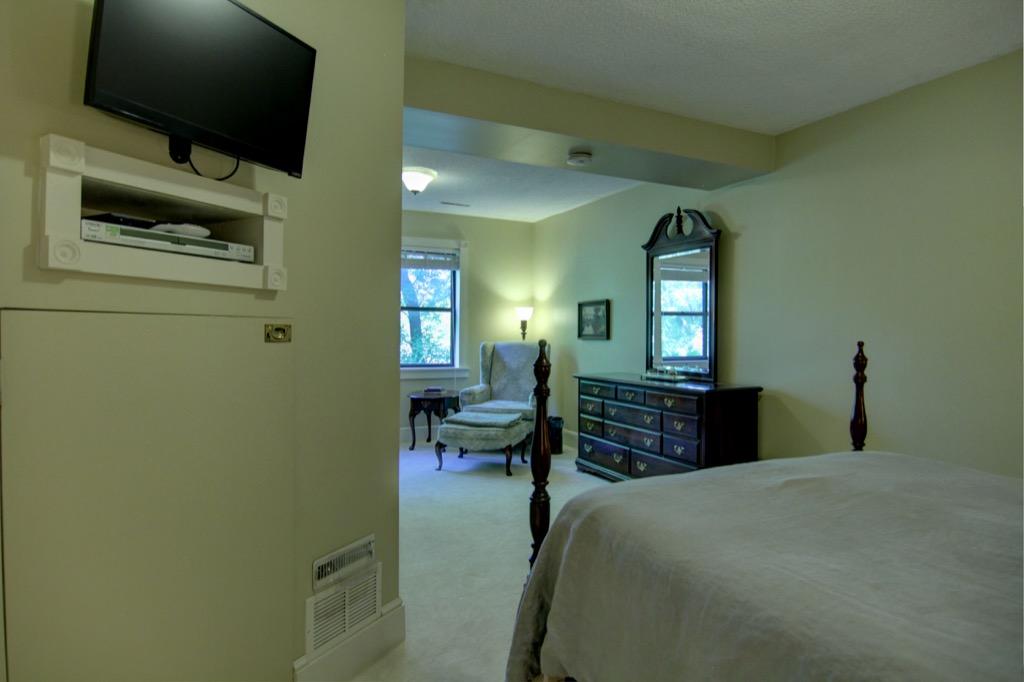 18808 Covington Road Minnetonka, MN 55345 - Photo 76 of 79 Gallery Image 76