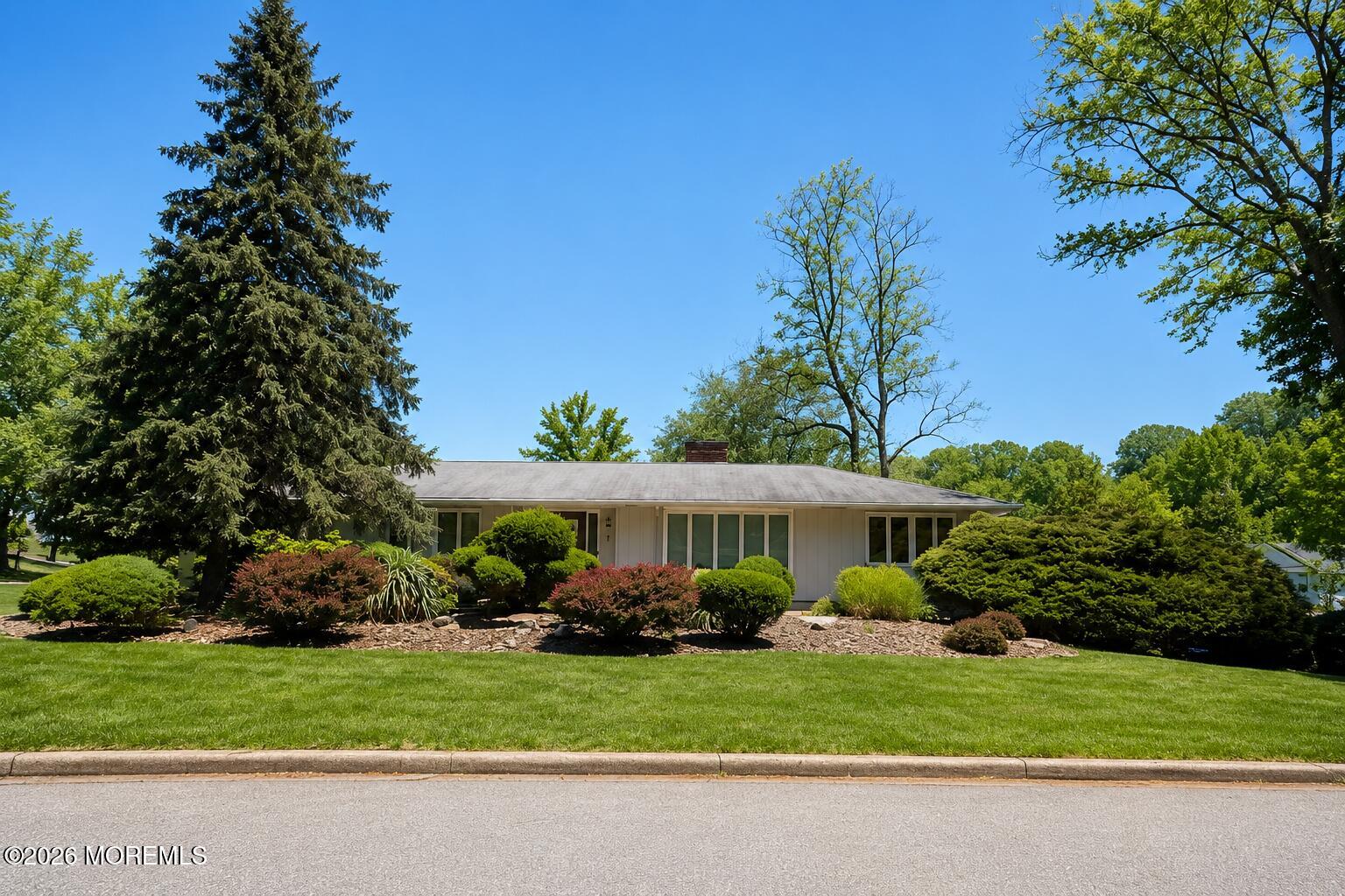 2 Borden Road Middletown, NJ 07748 - Photo 2 of 28 8275D442-BD28-45E3-AA61-22E736EAB897