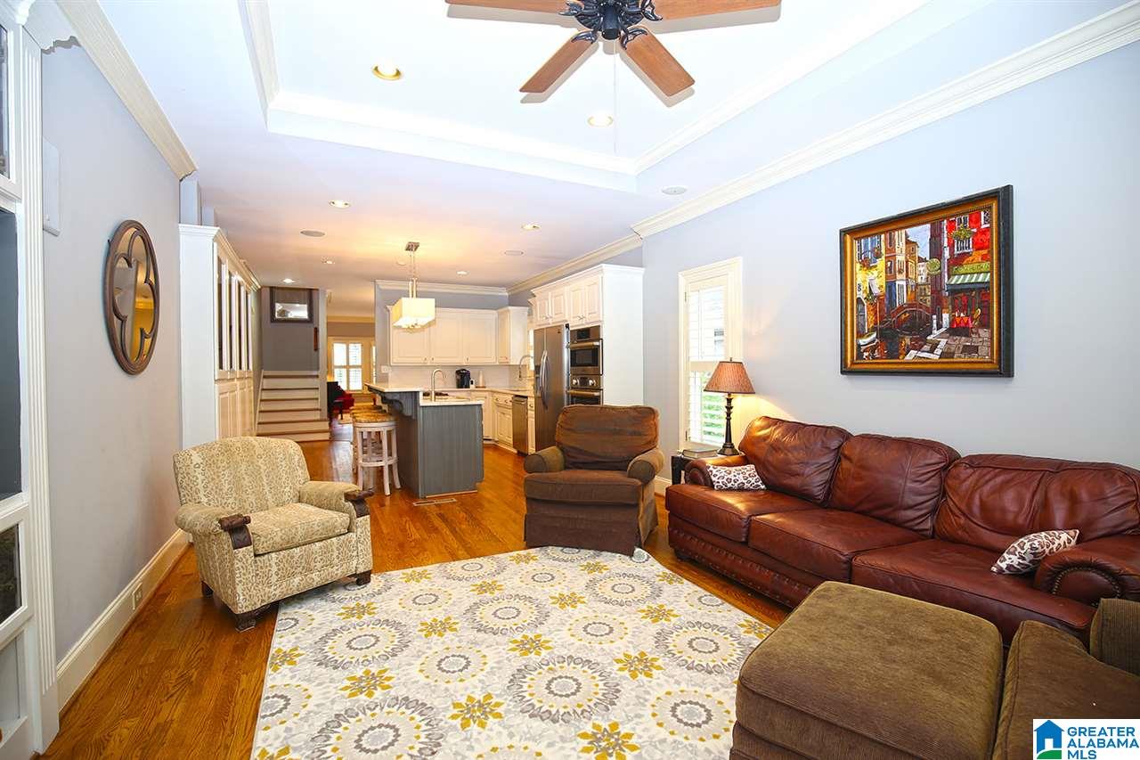 108 Edgewood Boulevard Birmingham, AL 35209 - Photo 4 of 22