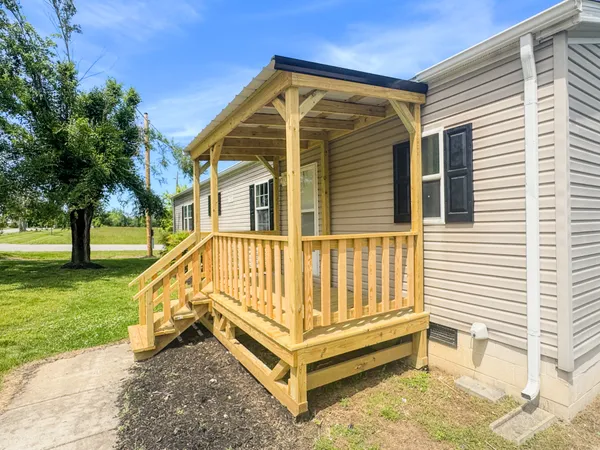 $159,900 | 500 Akersville Road, Lafayette, TN 37083