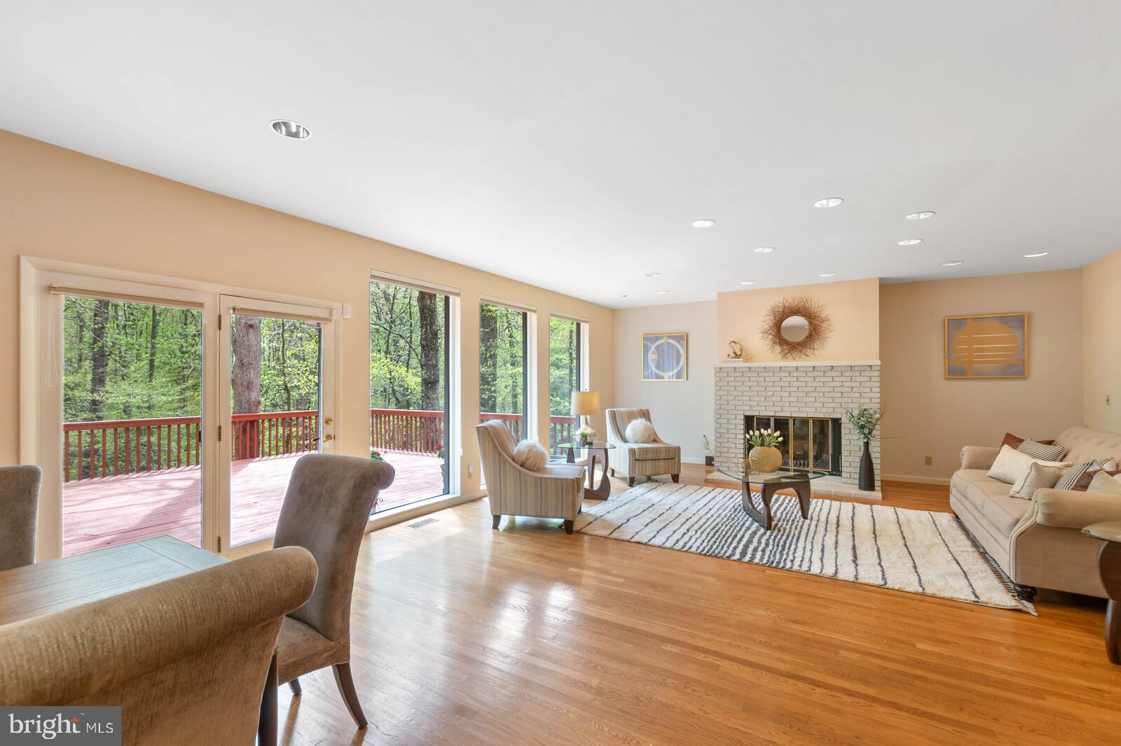 10431 Lawyers Road Vienna, VA 22181 - Photo 18 of 53 Gallery Image 18