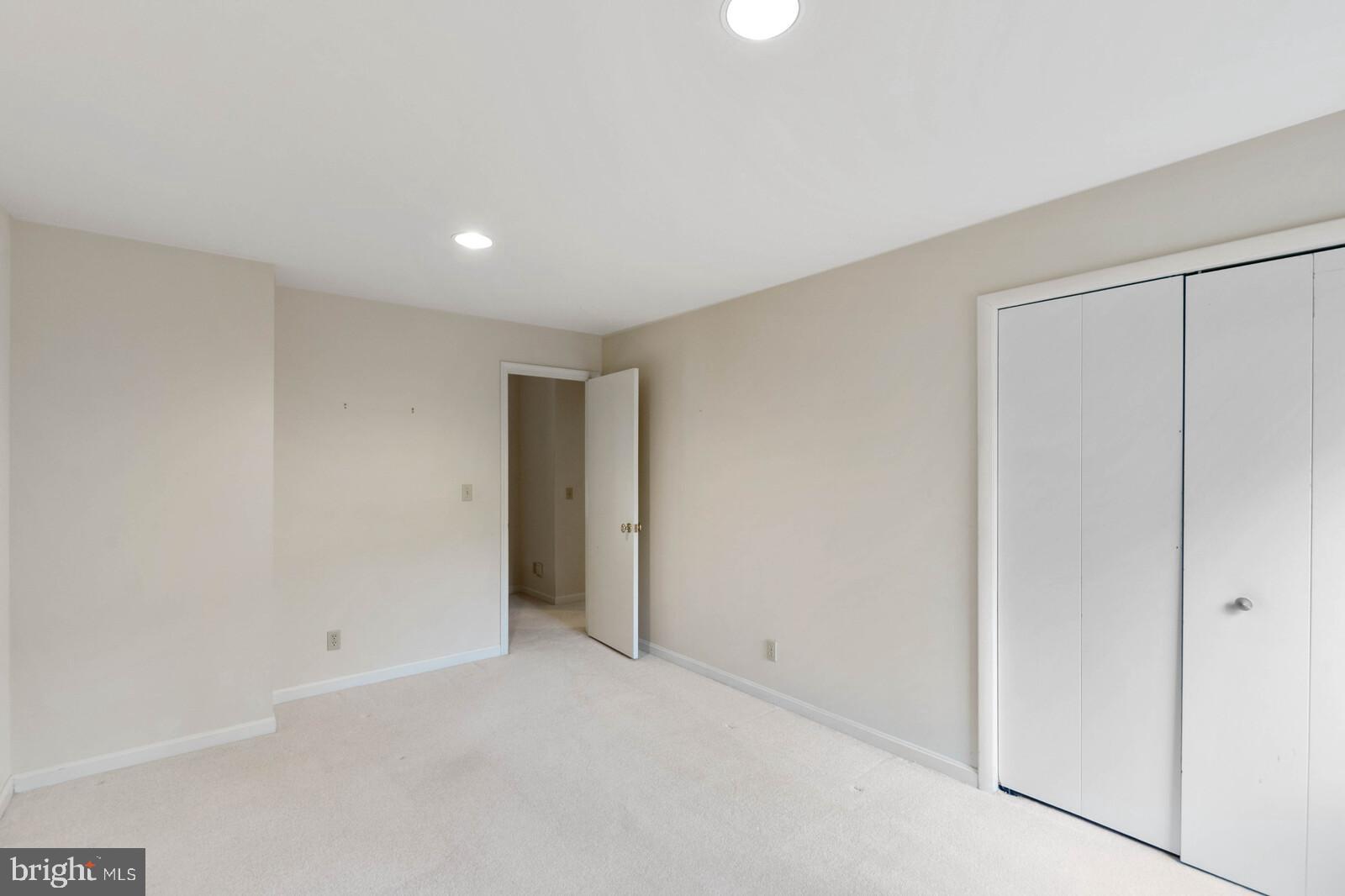 10431 Lawyers Road Vienna, VA 22181 - Photo 27 of 53 Gallery Image 27