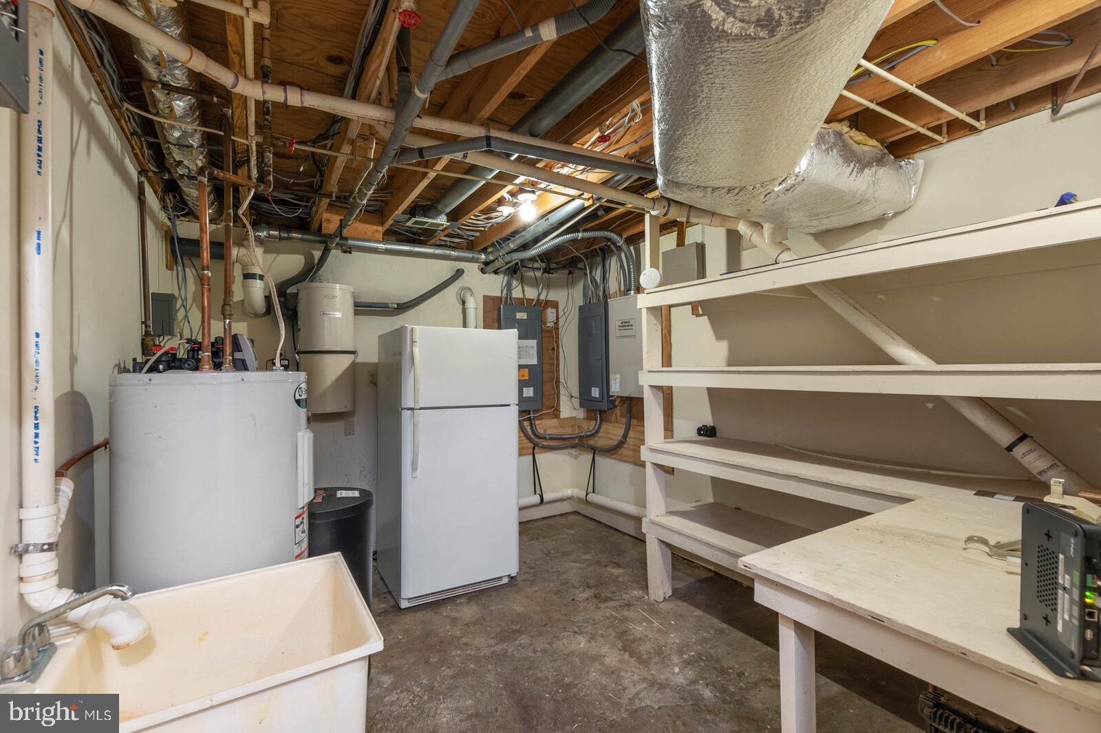 10431 Lawyers Road Vienna, VA 22181 - Photo 37 of 53 Gallery Image 37
