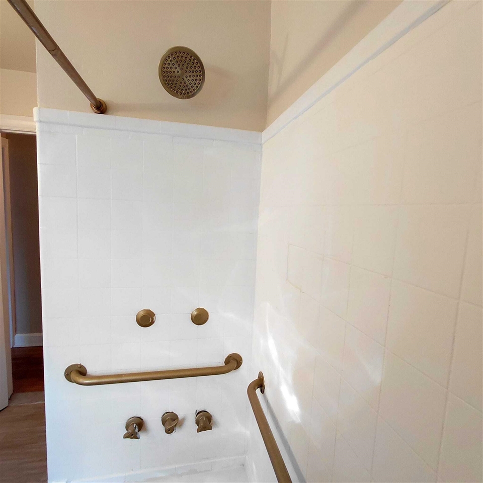 16578 Indiana Street, Unit : UPPER Detroit, MI 48221 - Photo 9 of 18