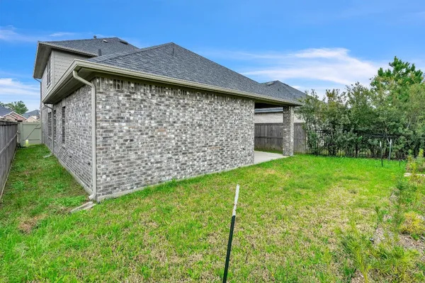 $2,600 | 16856 Pink Wintergreen Drive, Conroe, TX 77385