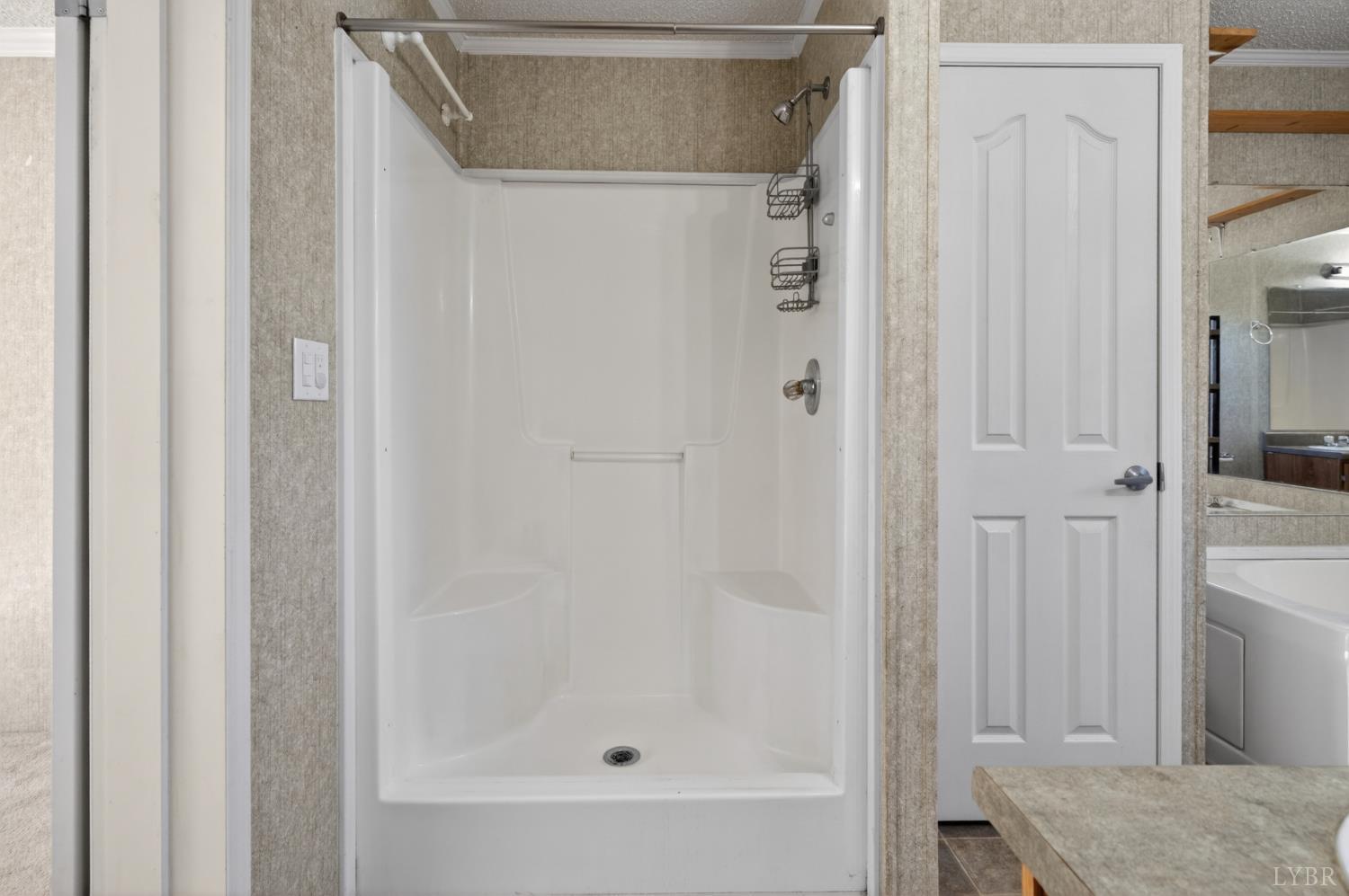 1811 Mohawk Road Gladys, VA 24554 - Photo 13 of 51 a bathroom with a bathtub