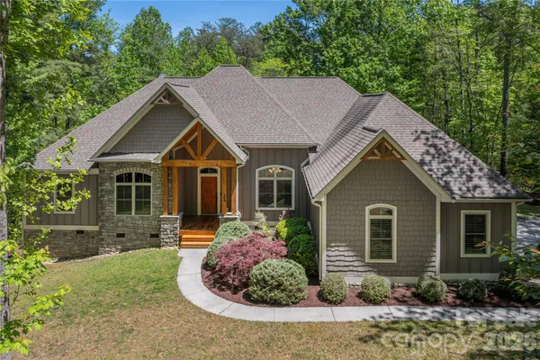 $824,000 | 349 Freedom Trail Court, Zirconia, NC 28790