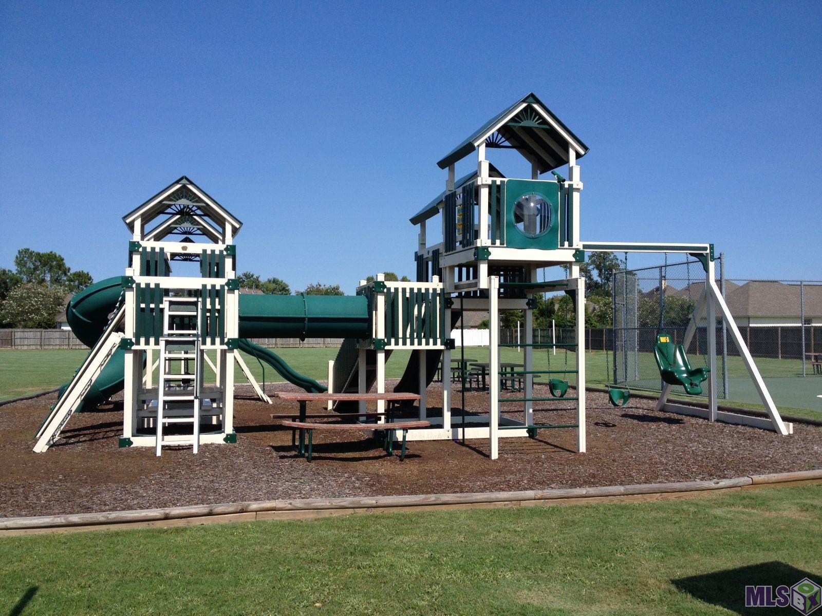 10325 Springpark Avenue Baton Rouge, LA 70810 - Photo 21 of 23 Community Playground