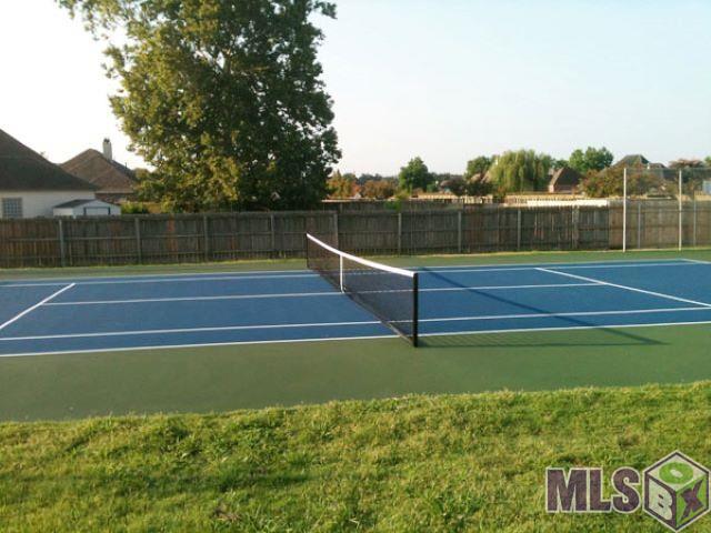 10325 Springpark Avenue Baton Rouge, LA 70810 - Photo 23 of 23 Community Tennis Courts