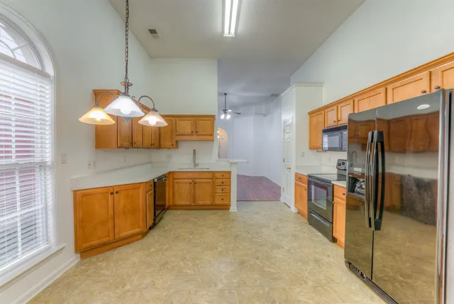 $239,900 | 2715 Bending Elm Drive, Memphis, TN 38016