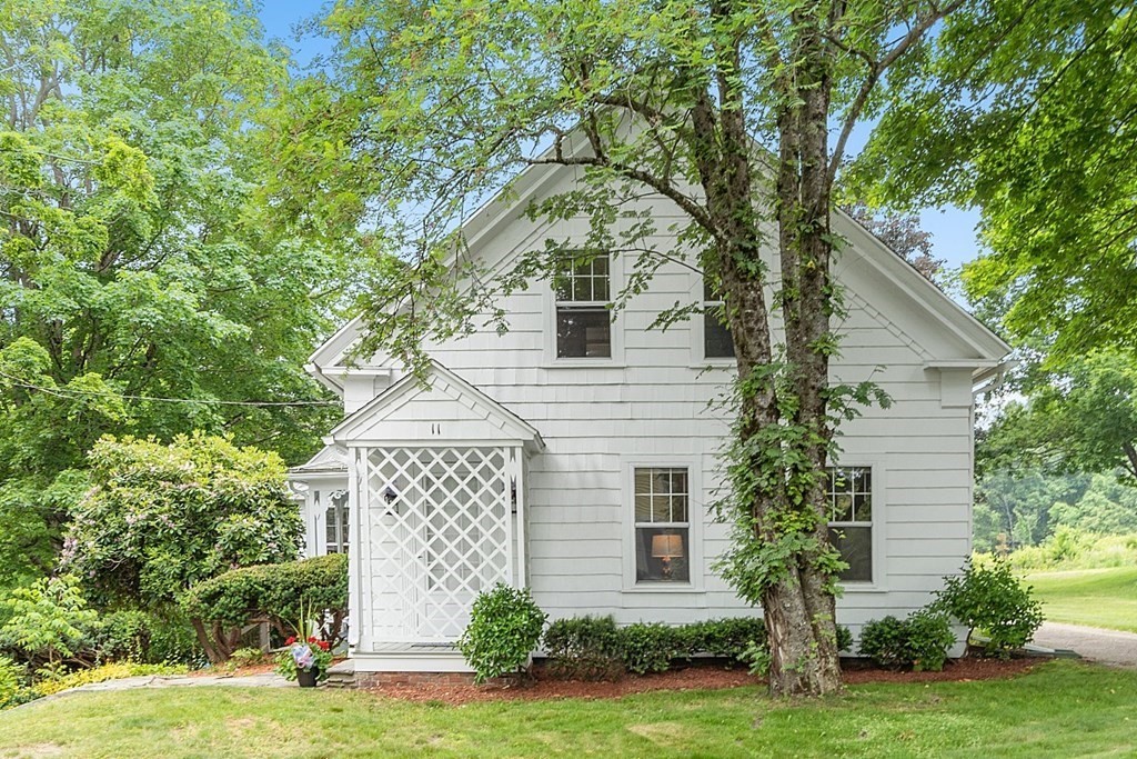 11 Curtis Hill Road Charlton, MA 01507 - Photo 1 of 40 Gallery Image 1