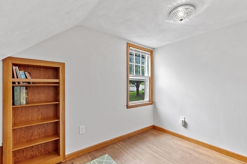 11 Curtis Hill Road Charlton, MA 01507 - Photo 31 of 40 Gallery Image 31