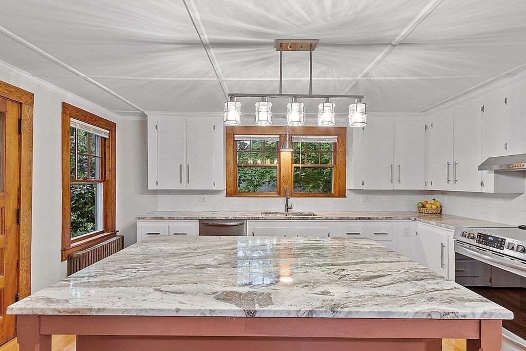 11 Curtis Hill Road Charlton, MA 01507 - Photo 6 of 40 Gallery Image 6