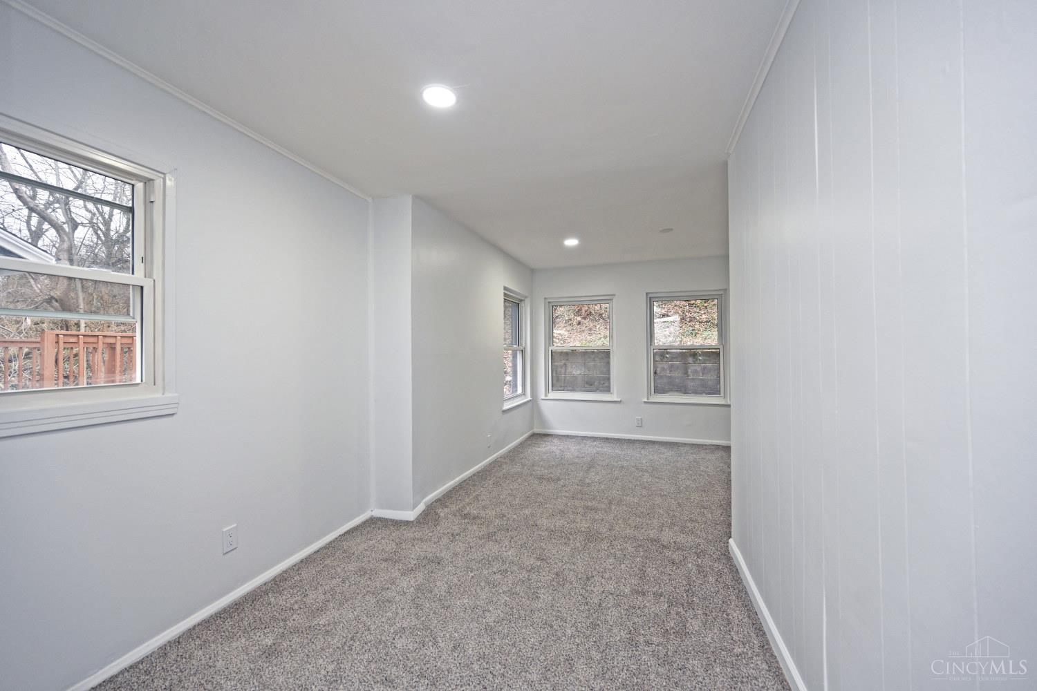 2037 Duck Creek Road Cincinnati, OH 45207 - Photo 15 of 40
