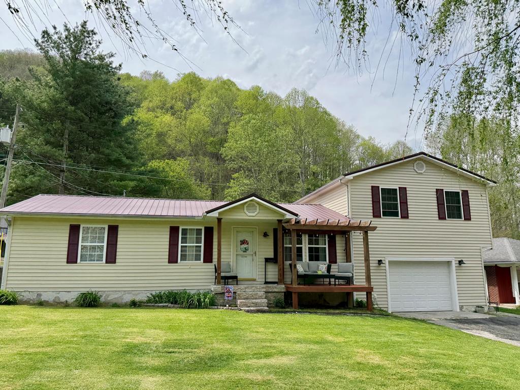 6215 Pounding Mill Branch Road Pounding Mill, VA 24637 - Photo 1 of 32 Gallery Image 1