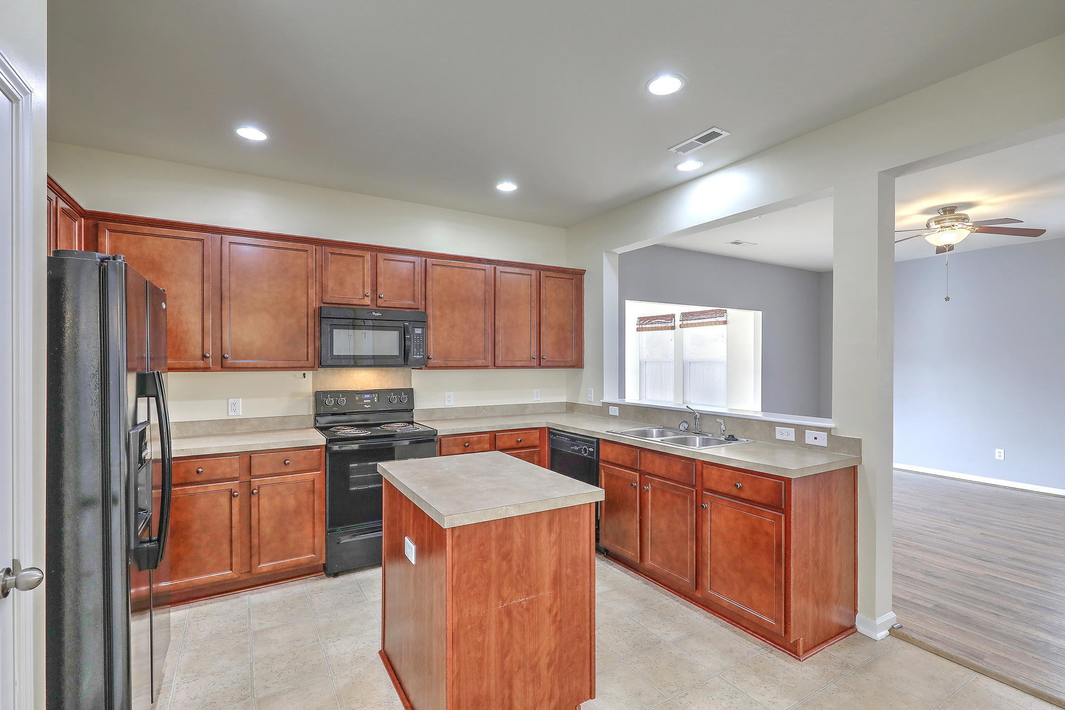 135 Brookhaven Road Summerville, SC 29486 - Photo 7 of 29 7