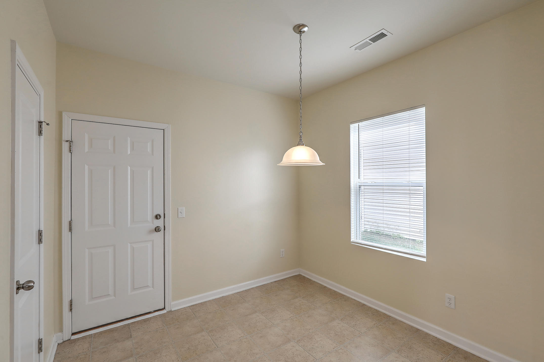 135 Brookhaven Road Summerville, SC 29486 - Photo 9 of 29 9