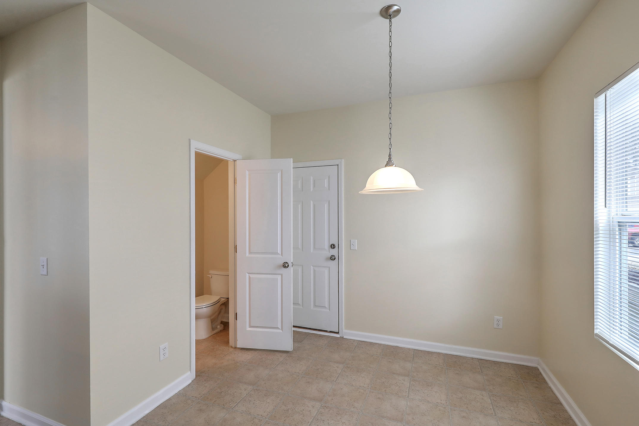 135 Brookhaven Road Summerville, SC 29486 - Photo 10 of 29 10