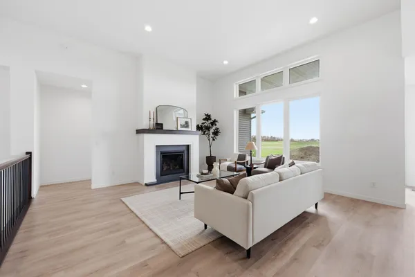$919,900 | 2950 Prairie Farms Circle South, Fargo, ND 58104