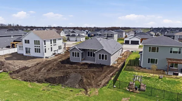 $919,900 | 2950 Prairie Farms Circle South, Fargo, ND 58104