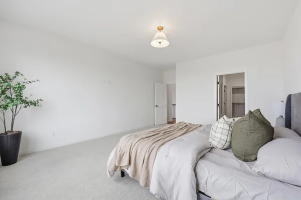 $919,900 | 2950 Prairie Farms Circle South, Fargo, ND 58104