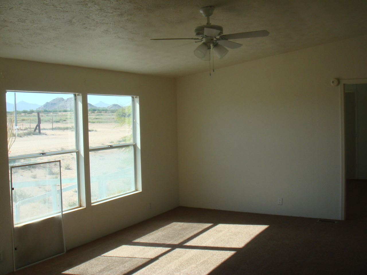 44678 West Padilla Road Stanfield, AZ 85172 - Photo 3 of 8 Living Room