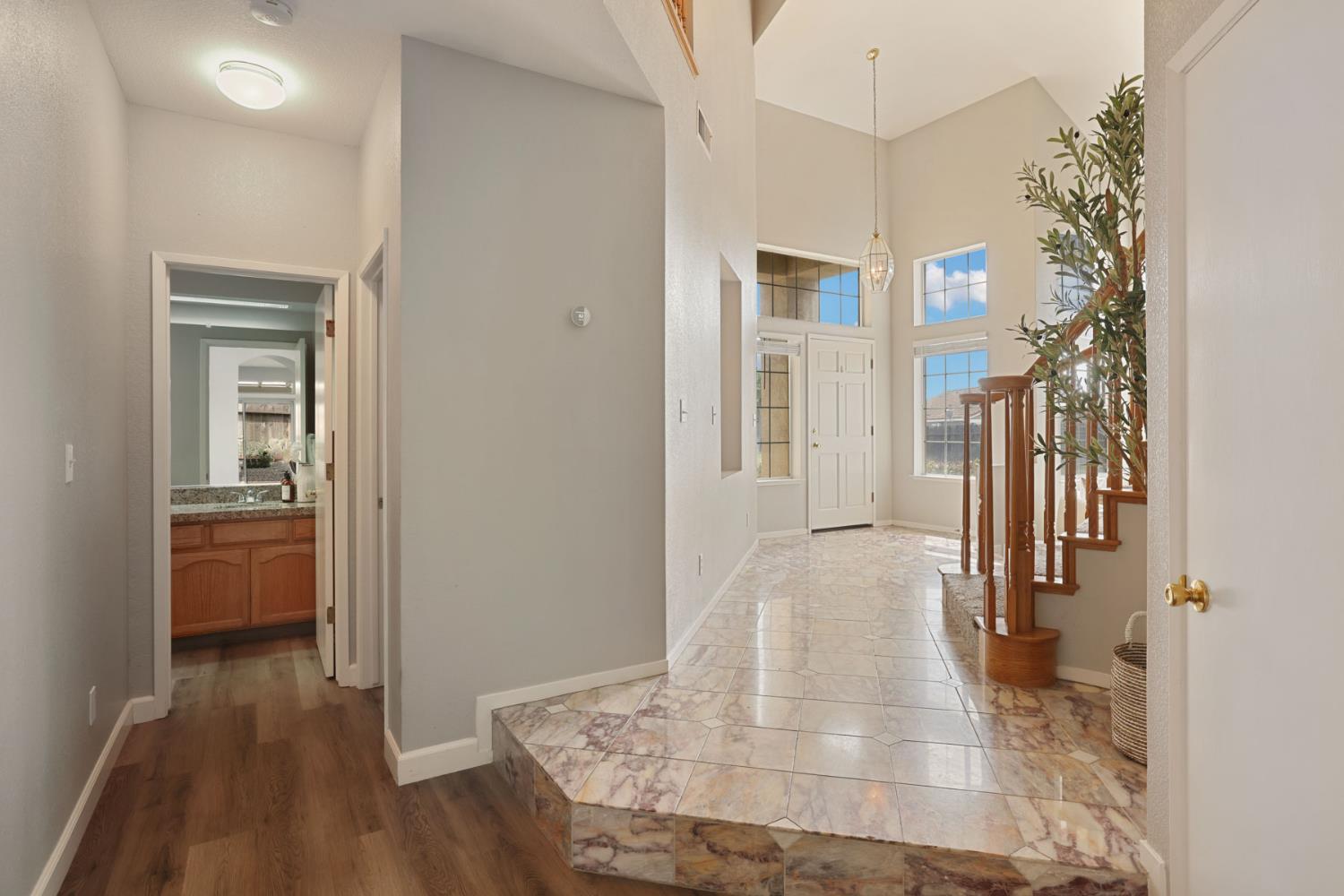 1049 Zumstein Drive Ripon, CA 95366 - Photo 17 of 41