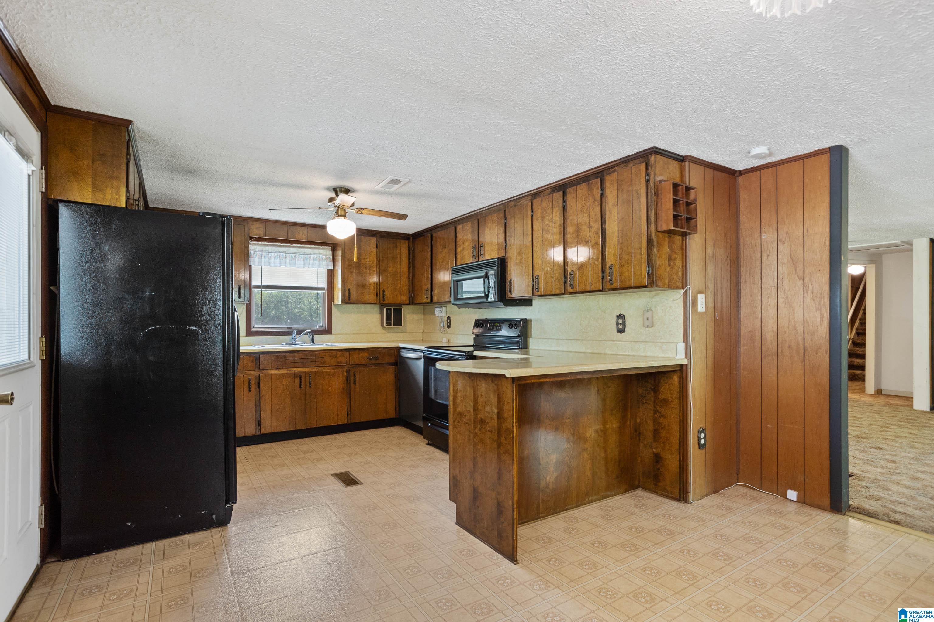 2105 Wallstown Road Hayden, AL 35079 - Photo 5 of 37