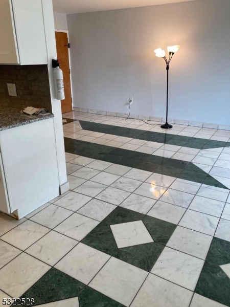 712 North Broad Street, Unit 2E Elizabeth, NJ 07208 - Photo 11 of 19